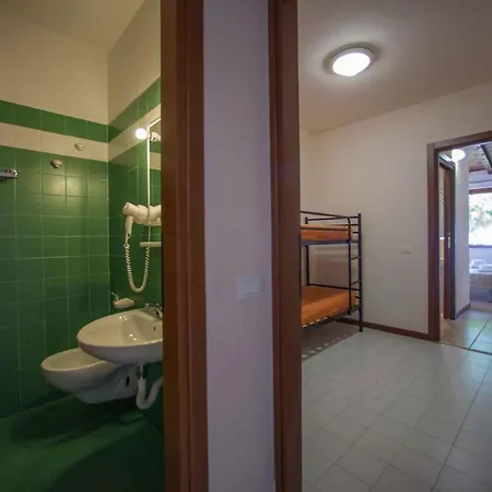 In - Gardasee 38480 Bed & Breakfast *